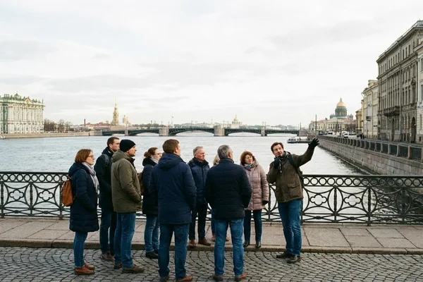 Городские прогулки с экскурсоводом: как открыть свой город заново