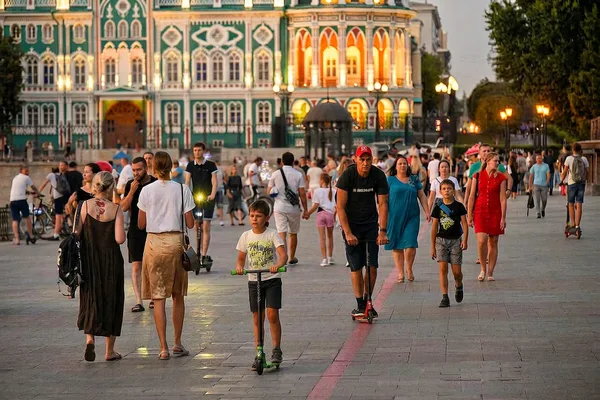 Афиша Екатеринбурга: куда сходить в столице Урала — от конструктивизма до стендапа